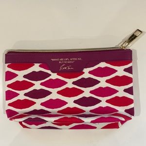 Estée Lauder cosmetic bag